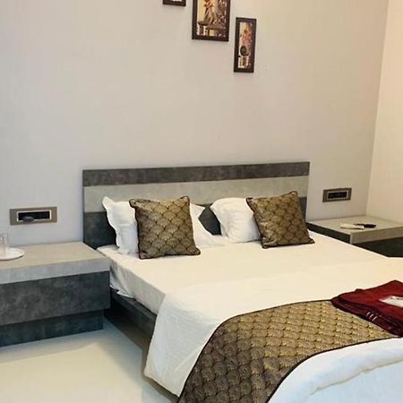 Mayekar'S Holiday Home, Chivla Beach, Malvan Ngoại thất bức ảnh