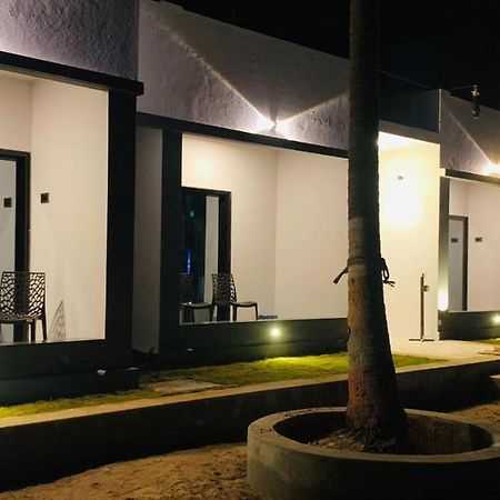 Mayekar'S Holiday Home, Chivla Beach, Malvan Ngoại thất bức ảnh